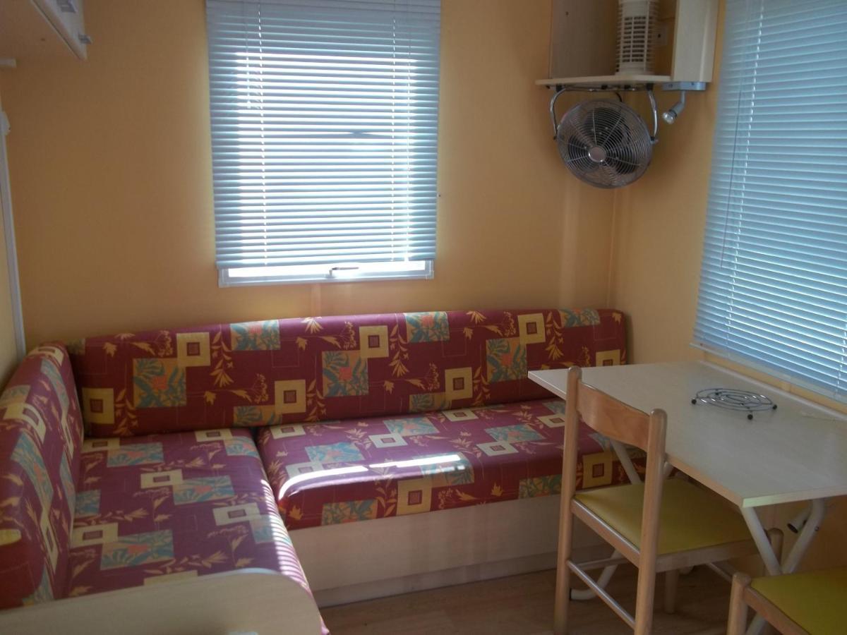 Camping Aire Du Gros Pre Lesseux Экстерьер фото